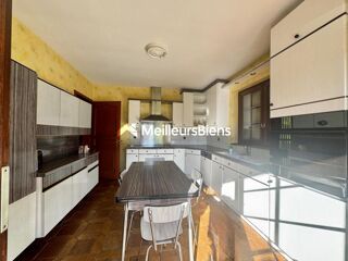 Maison  vendre 6 pices 180 m