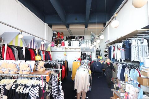   Fonds de commerce à vendre ROYAN (17) Boutique de vêtements FHE de120m² environ 