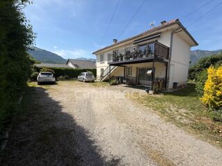  Immeuble à vendre 9 pièces 144 m²