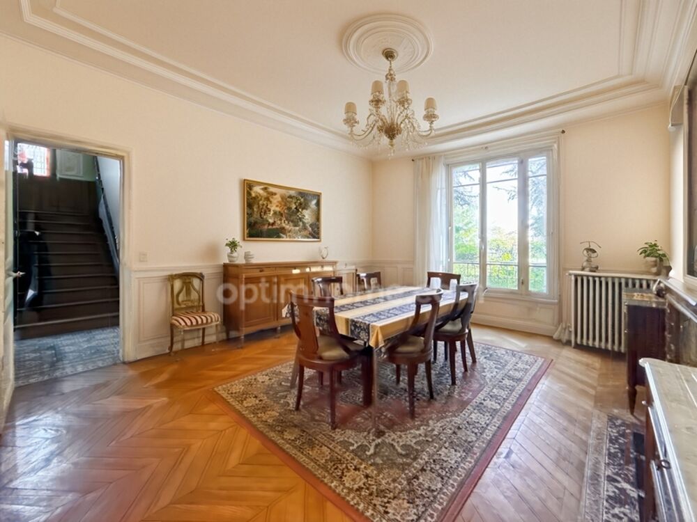 PROPRIETE - MAISON BOURGEOISE D'EXCEPTION 10 PIECES - 220 m2 - TERRAIN 2500 m2