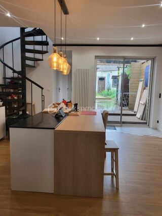  Immeuble � vendre 6 pi�ces 166 m�