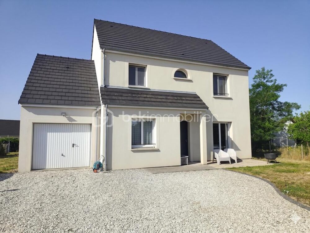 ? Coup de coeur assuré  Magnifique maison familiale dans un village très prisé