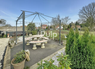  Maison � vendre 8 pi�ces 220 m�