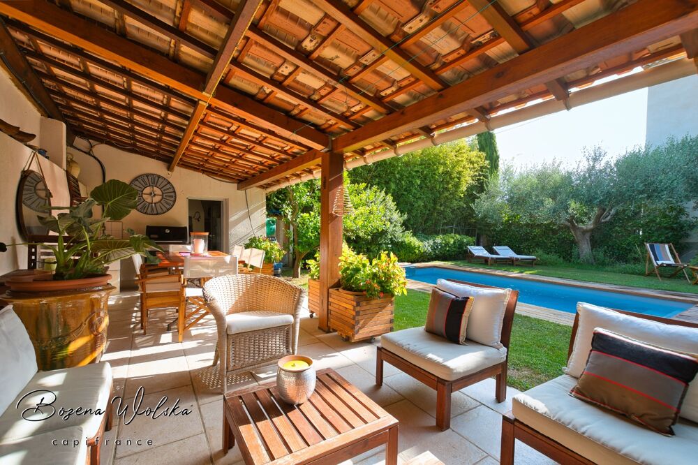Vente Maison Maison de charme - T6 à vendre avec jardin, piscine, garage et atelier à Istres ( 13) Istres