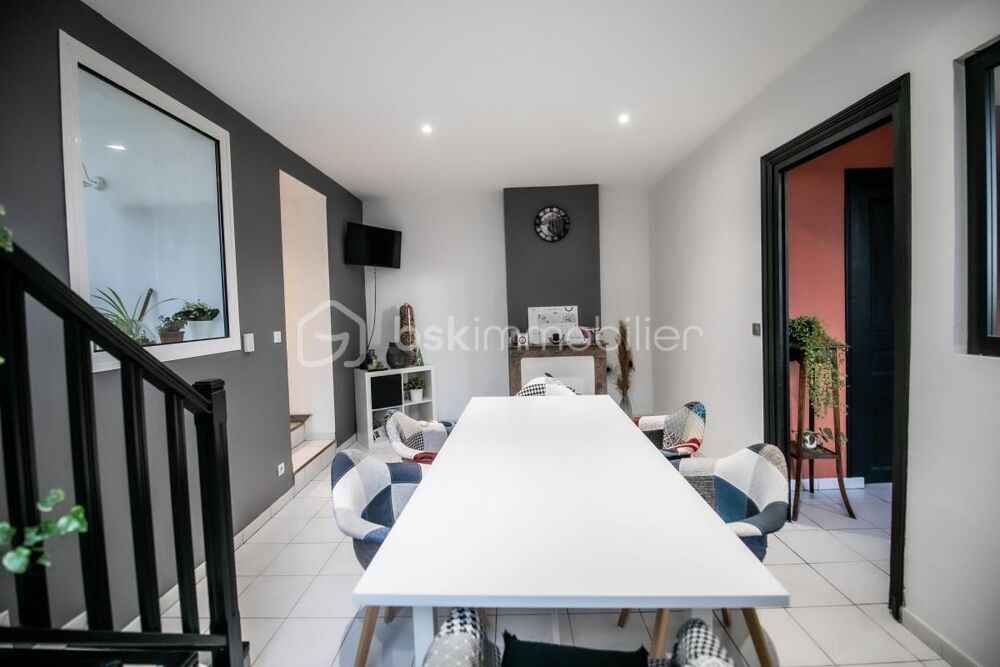 MAISON 9 PIECES 184 M² CENTRE VILLE