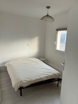 Appartement à louer 2 pièces 34 m²
