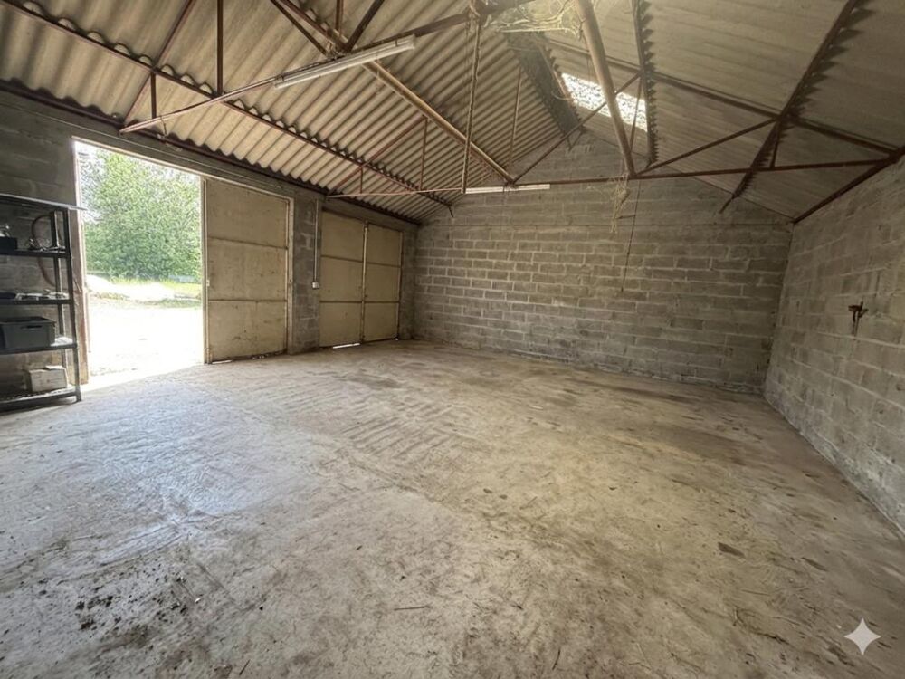 Maison familiale 160 m² exposée plein Sud Terrain 4 200 m² Garage de 60 m² Fort potentiel