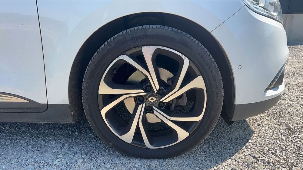 Sc&eacute;nic 1.7 Blue dCi 120 Bose 2019 occasion 44830 Brains