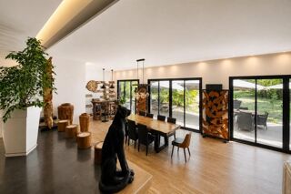  Maison à vendre 8 pièces 245 m²
