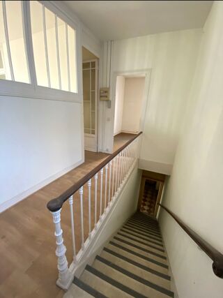  Immeuble � vendre 9 pi�ces 270 m�