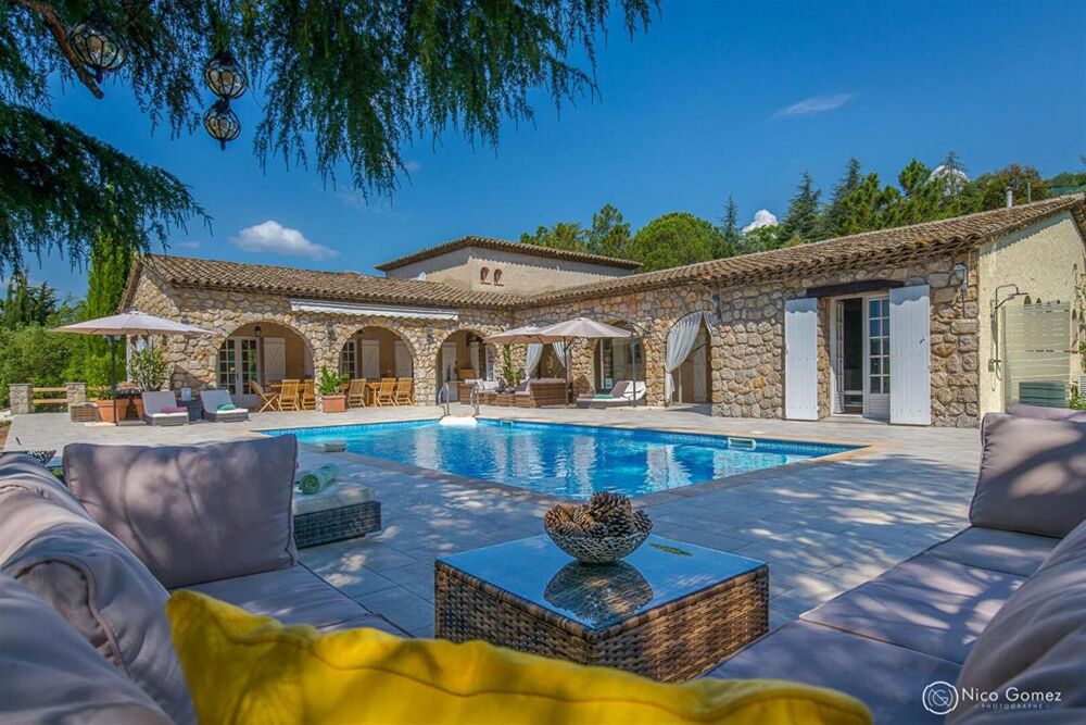 Vente Villa Bastide de charme 350m² quartier résidentiel Peymeinade