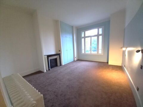  Appartement � louer 4 pi�ces 122 m�