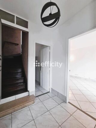  Appartement � vendre 4 pi�ces 136 m�