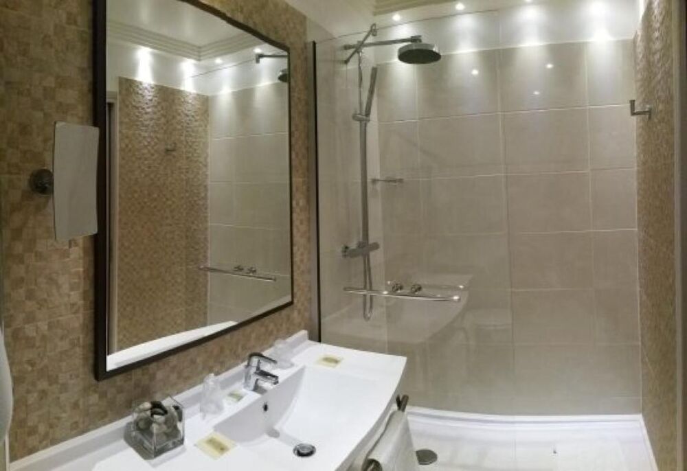 STUDIO de 33m² + BALCON + PKG(s)