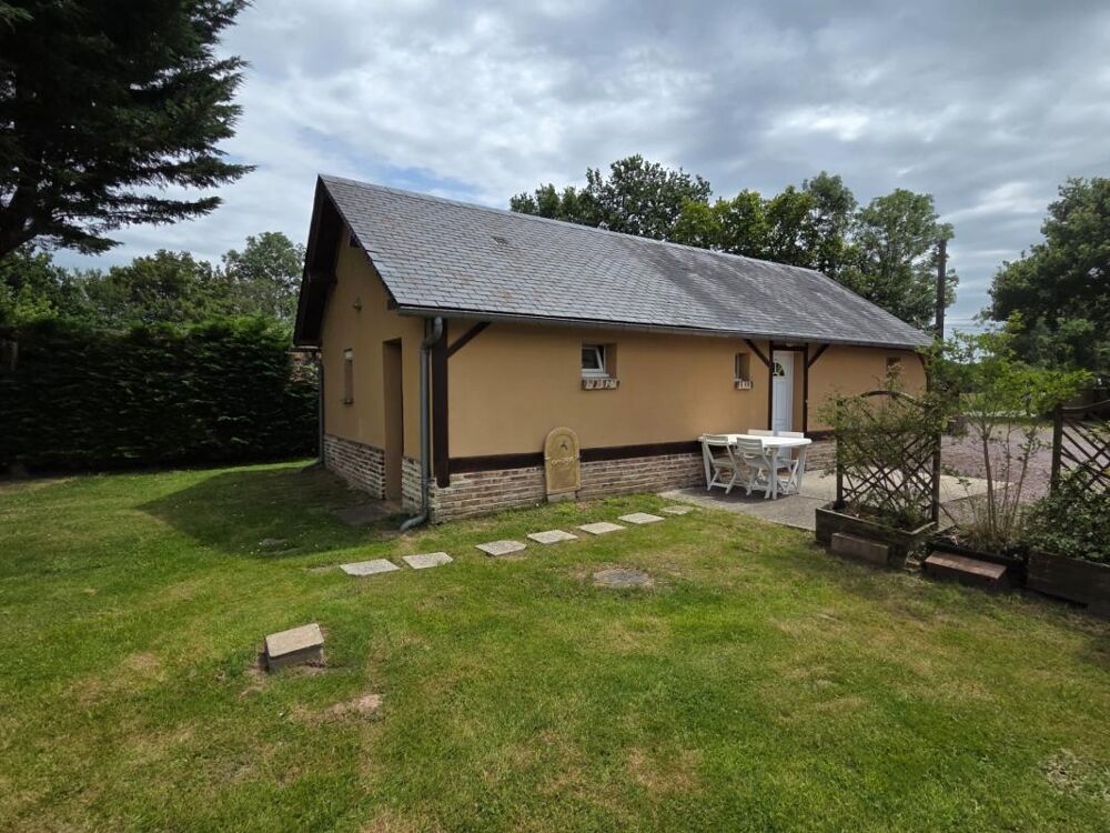 Maison Normande de 94 M2 avec un gîte de 45 M2 au calme sur un terrain de 7697 M2