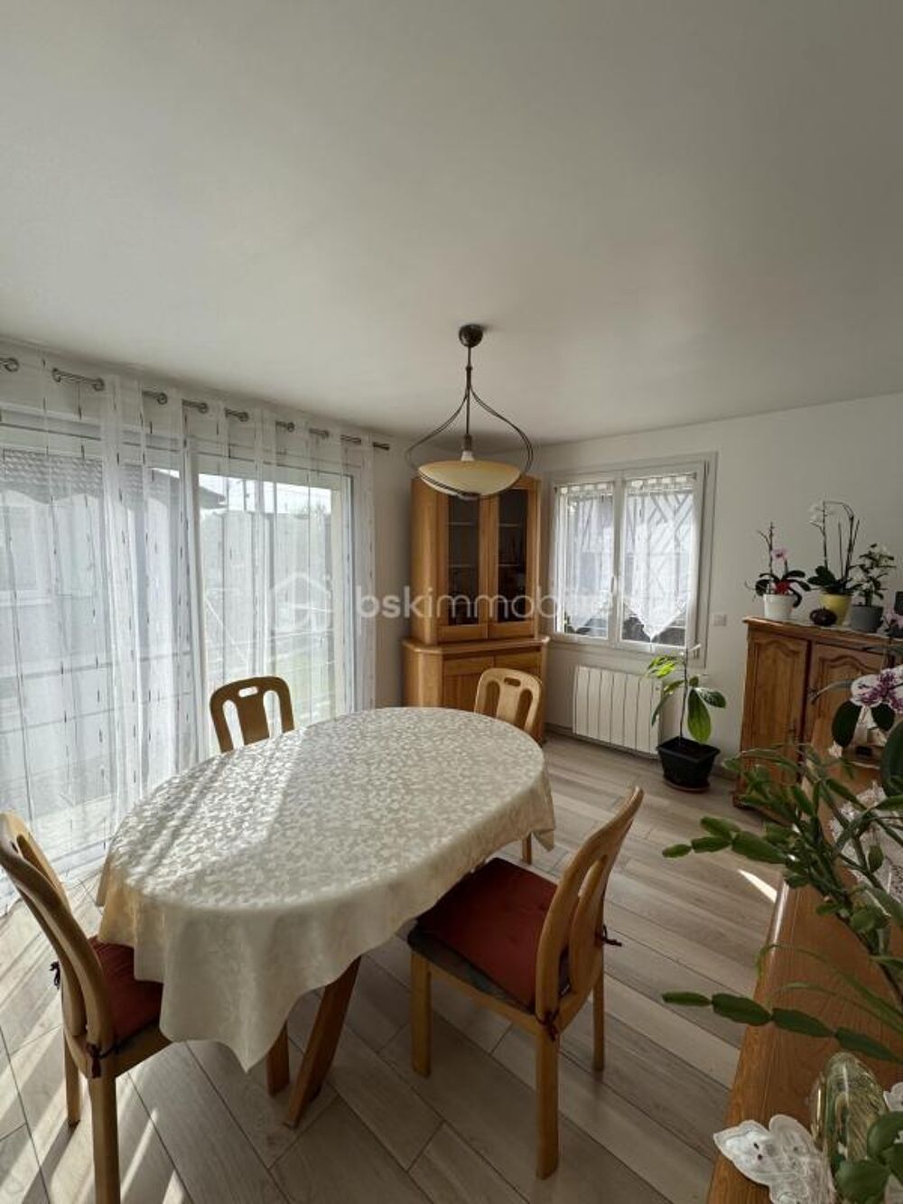 Pavillon 4 chambres avec sous-sol total et grenier aménageable  Fresneaux-Montchevreuil