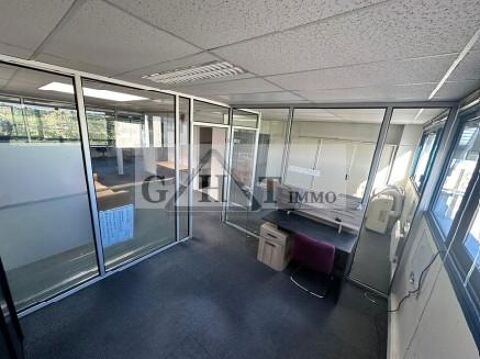   190 M² ENTREPOT BUREAUX A LOUER A CROISSY BEAUBOURG 