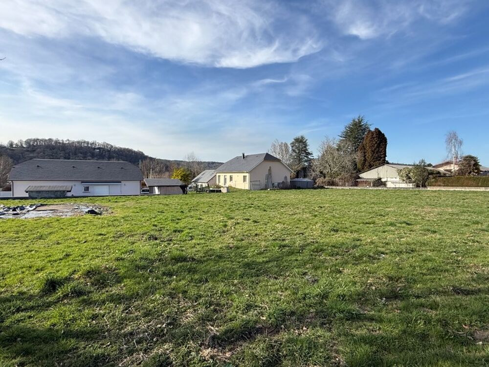 Vente Terrain Terrain de 2 457 m², idéal projet professionnel Lourdes