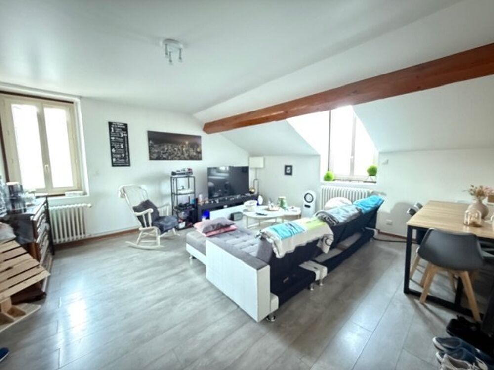 À VENDRE  Appartement T2 rénové avec locataire en place  Idéal investisseur  Roche-la-Molière
