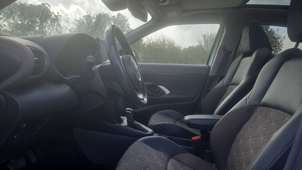Yaris Cross 1.5 HSD 116 Hybrid E-CVT Collection 2022 occasion 17139 Dompierre Sur Mer