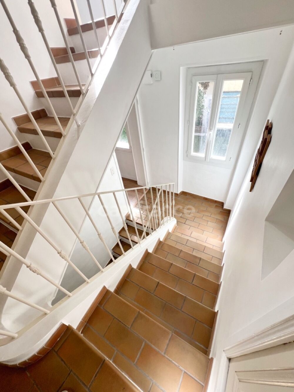 Vente Maison À Vendre Manosque centre historique – Maison de ville 3 pièces avec 2 chambres, garage et cave Manosque