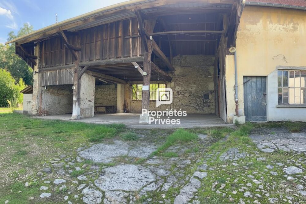 Atelier/grange à aménager