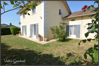  Maison  vendre 8 pices 192 m