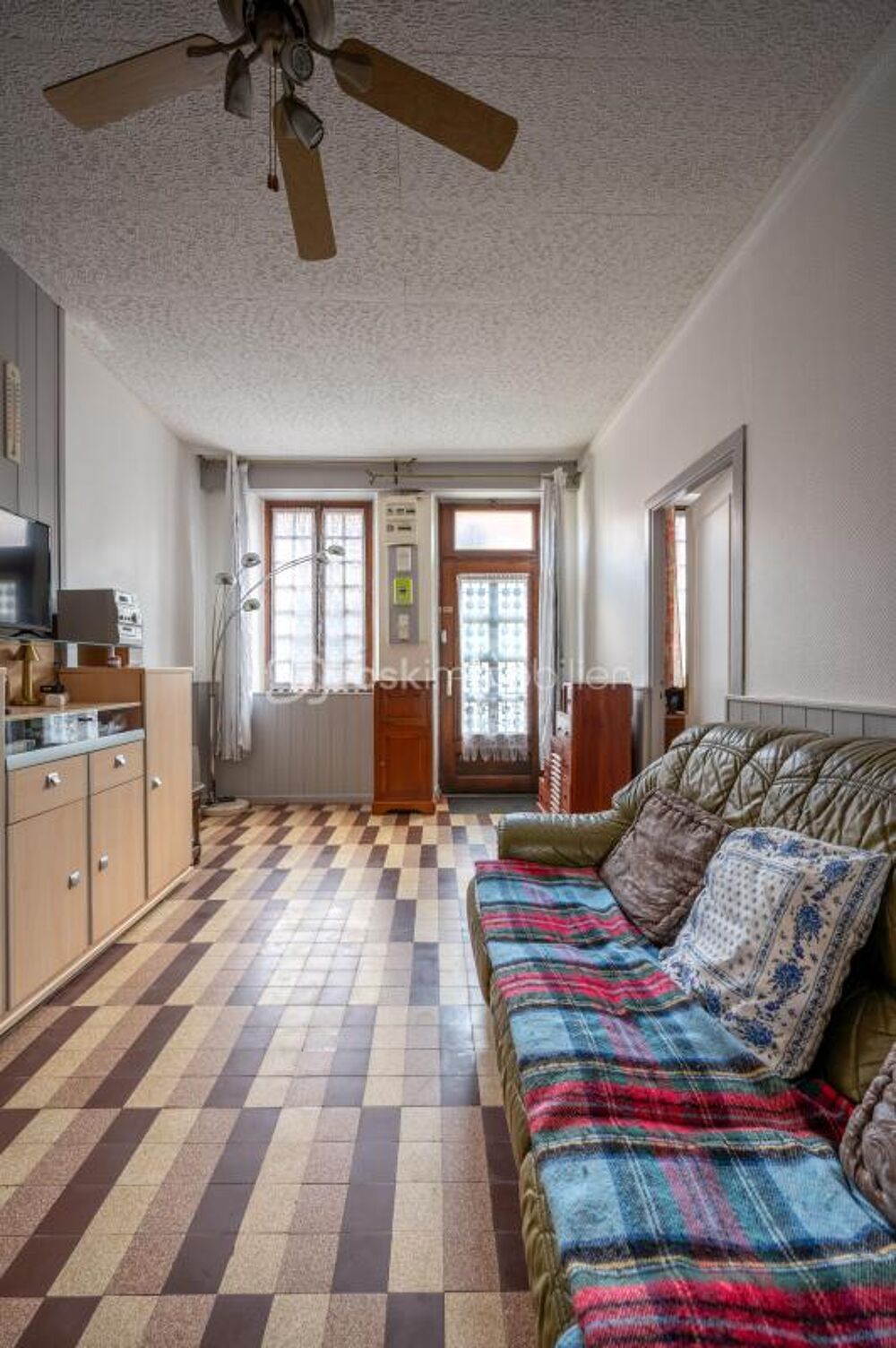 VALENÇAY  MAISON 3 CHAMBRES AVEC JARDIN ET GARAGE