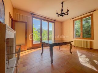  Maison � vendre 9 pi�ces 220 m�