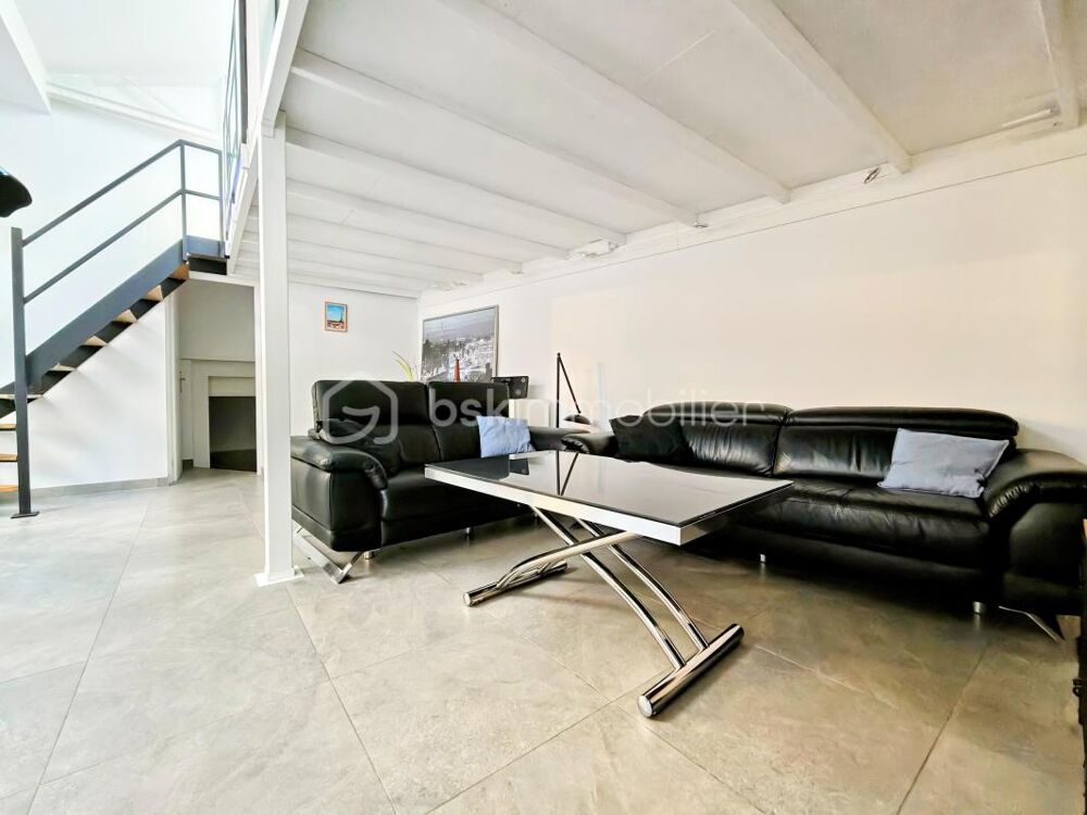 EXCLUSIVITÉ  Magnifique appartement duplex avec terrasse au coeur de la Place du Forum à Reims !