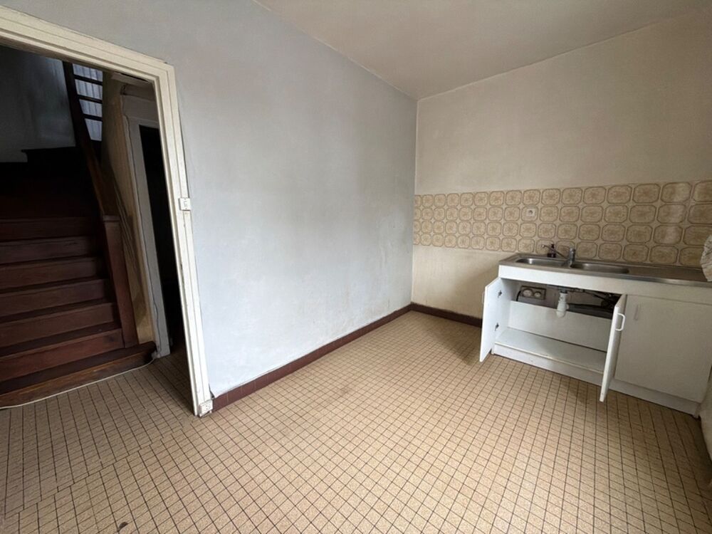 Propriete à vendre 10 pièces (56). investisseur