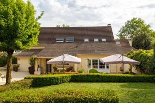  Propriété/château à vendre 7 pièces 236 m²