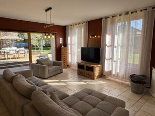  Maison � vendre 9 pi�ces 304 m�