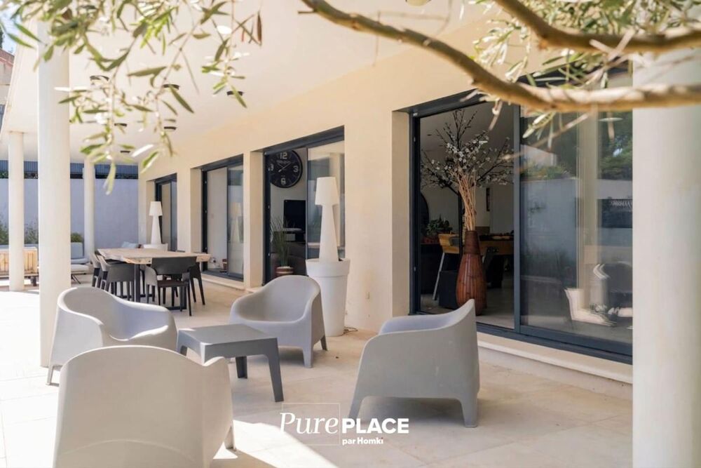 Coup de coeur à La Couronne : Superbe Maison-Loft Moderne & Baignée de Lumière (160 m²)