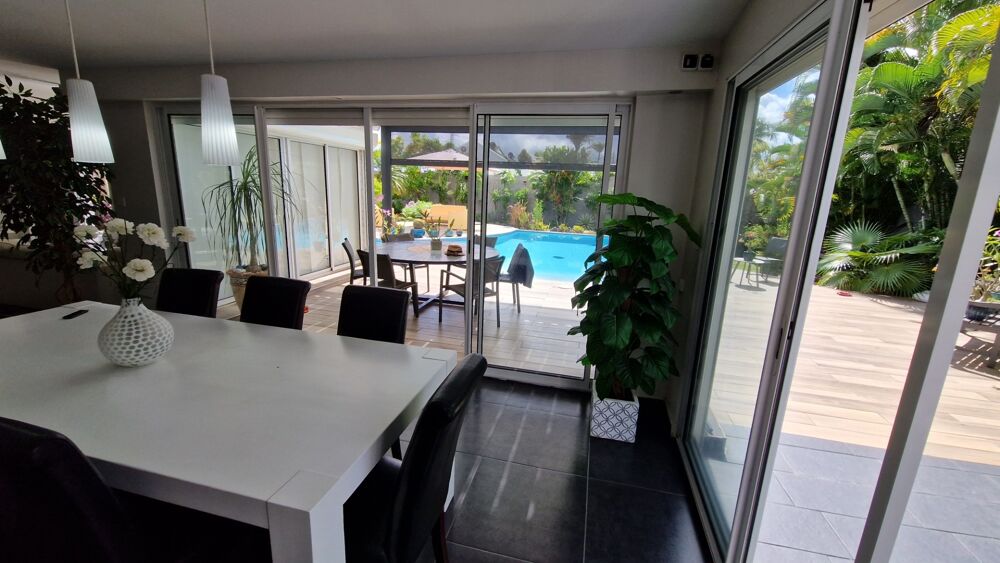 à vendre  Villa Baie-Mahault (97122)