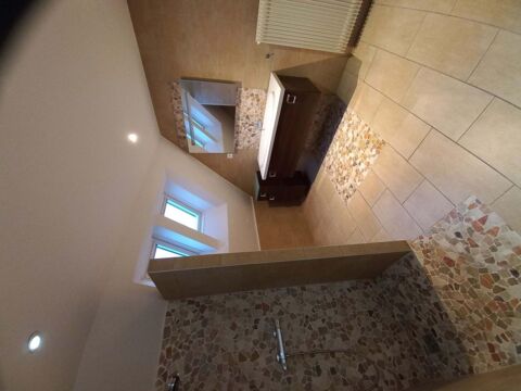  Appartement � louer 2 pi�ces 77 m�