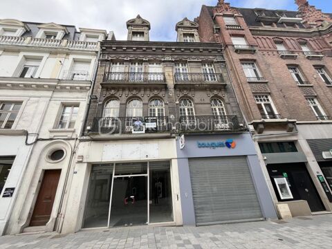 Douai hypercentre, immeuble mixte de 646 m2 (4 niveaux + caves) comprenant un local commercial, des bureaux et une surface habit 480000 59500 Douai