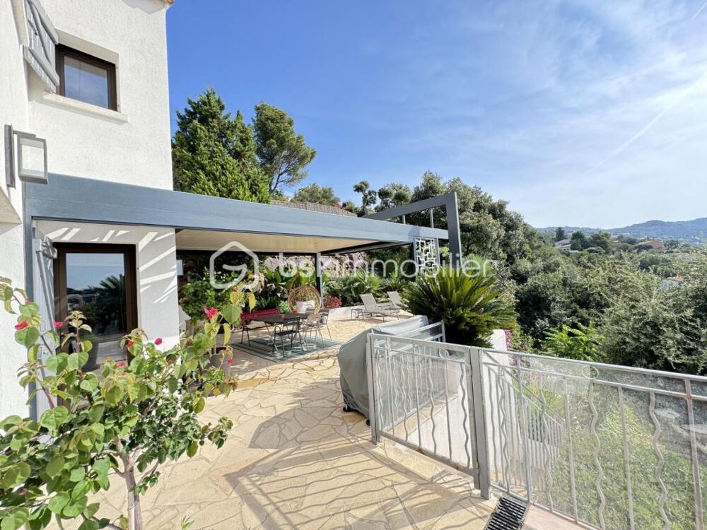 � vendre  Villa Agay (83530)