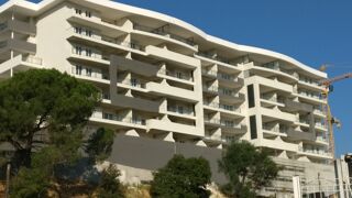  Appartement à louer 4 pièces 94 m²