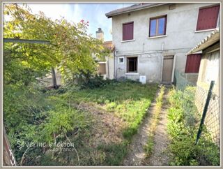 Maison 6 pièces 138 m² · à Chabreloche · 138 m² · 57 000 €