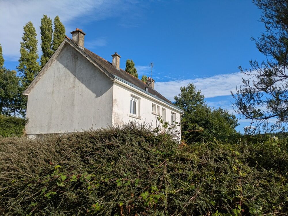 SEGLIEN MAISON DE CAMPAGNE 4 PIECES 78 M² ENVIRON PARCELLE DE 1089M² ENVIRON