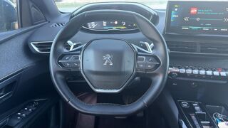 3008 II 1.6 THP 225 Hybrid e-EAT8 180 Allure - Automatique 2023 occasion 17000 La Rochelle