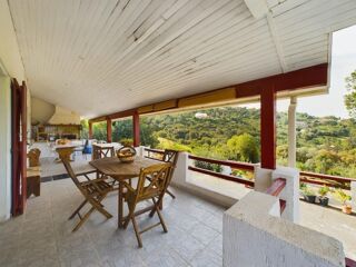  Propriété/château à vendre 5 pièces 167 m²