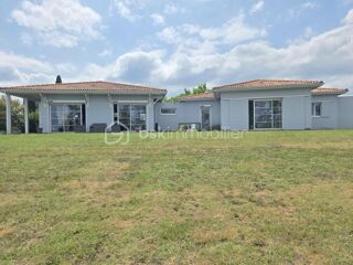 Vente Maison MAISON 170 m² -5 CHAMBRES- JARDIN 4378 m²- DOUBLE CARPORT-ABRI - SPA Bazens