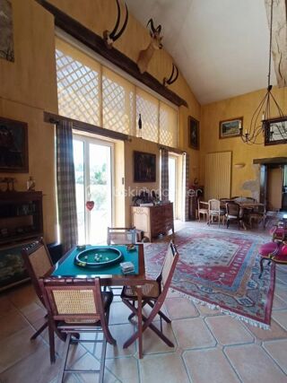  Propri�t�/ch�teau � vendre 12 pi�ces 414 m�