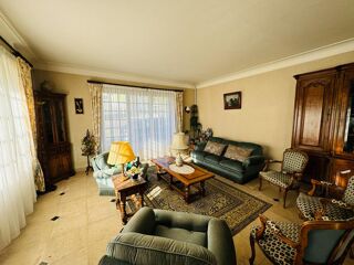  Maison � vendre 9 pi�ces 264 m�