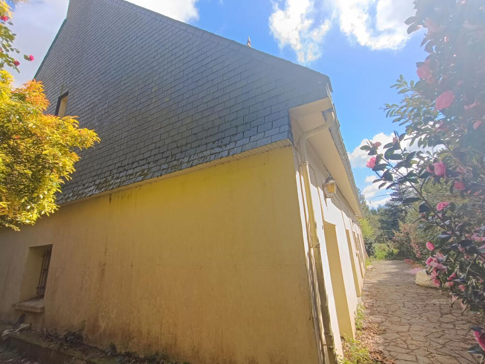 29530 Plonevez du Faou maison familiale 7 chambres 2 salons garage sur 2800 m²