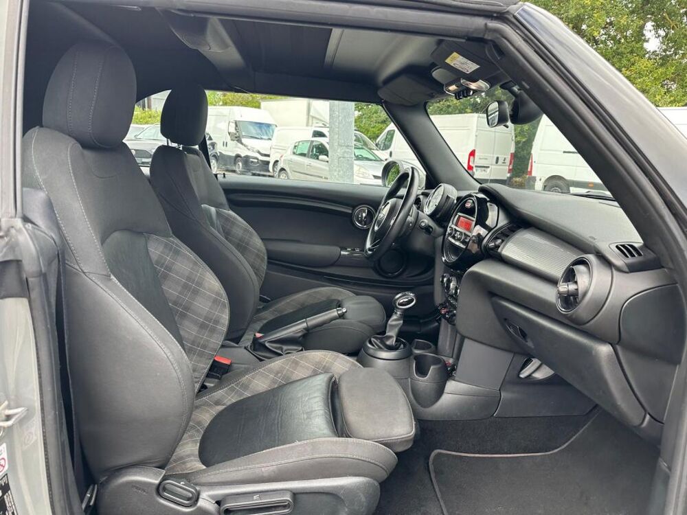 Cooper III CABRIOLET 1.5 COOPER 136 FINITION CHILI BVA 2018 occasion 78240 Chambourcy