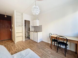  Appartement à louer 1 pièce 14 m²