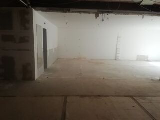   Local/bureau ou commerce à vendre DRAGUIGNAN (83)  320.000 € Draguignan